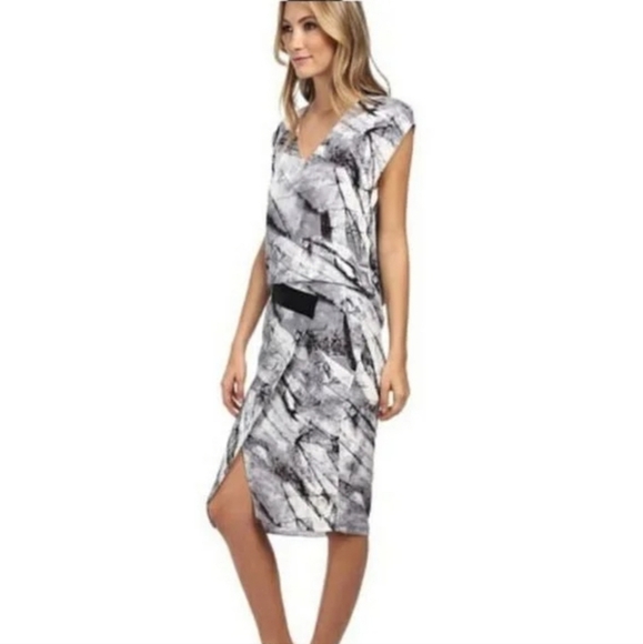 Helmut Lang Dresses & Skirts - Helmut Lang abstract midi sleeveless dress uk size 00